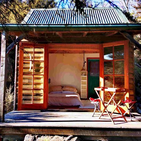 Manaaki Mai, Rustic Retreat Bush Cabin Christchurch Exteriör bild